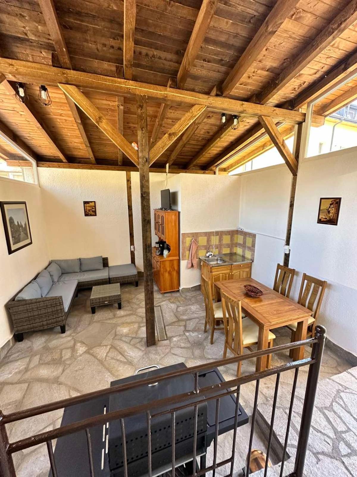 Дом За Гости Осогово Apartment Kyustendil Exterior photo